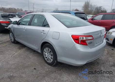 2012 Toyota Camry Le z USA, uszkodzony, nr VIN 4T1BF1FK5CU173821